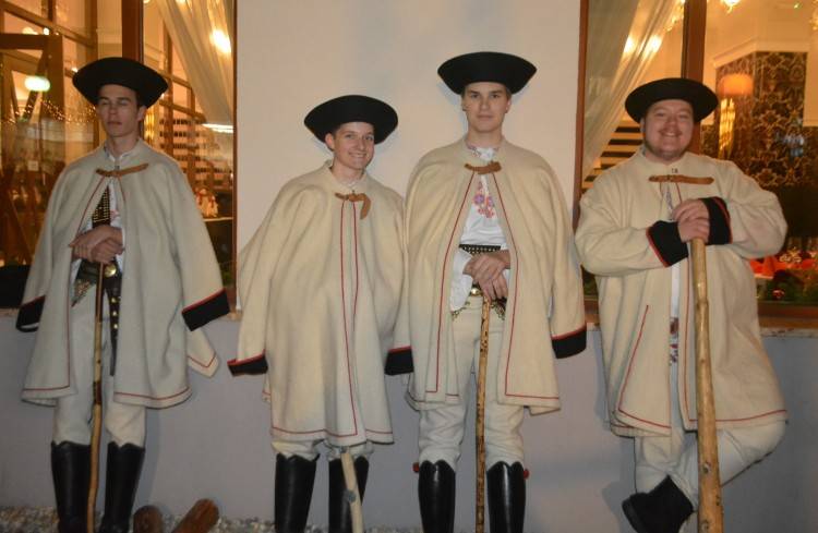 Charitatívna kapustnica a punč