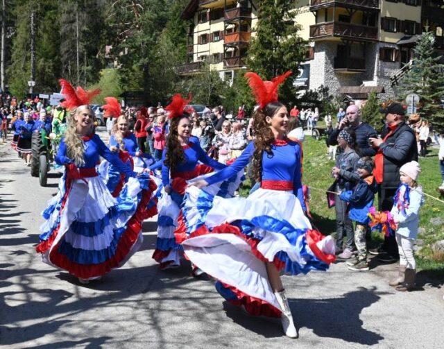 Prvomájový sprievod ružomberskými ulicami