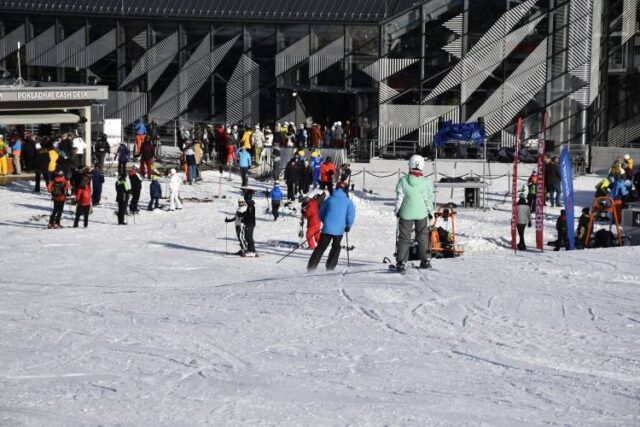 Na Liptove sa lyžuje vo všetkých strediskách, snehu je dostatok