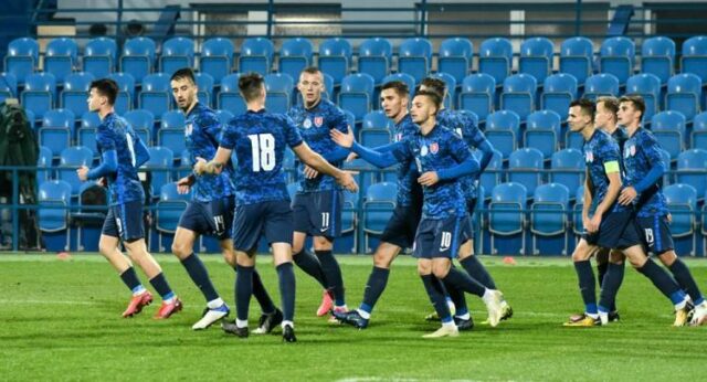 L. Almási v dvadsaťjednotke bol pri dvoch góloch