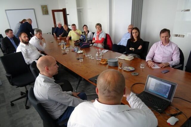 Fabrika v centre mesta môže fungovať, komisia rokovala v Třinci