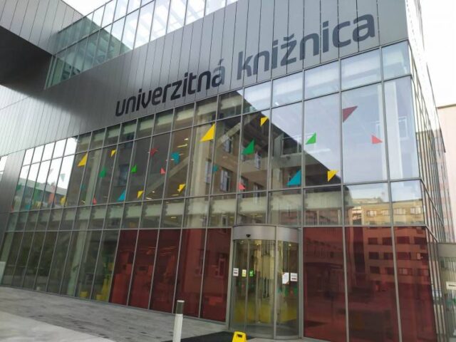 Katolícka univerzita otvorila jubilejný 20. akademický rok