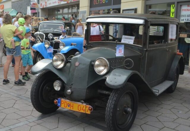 Automobilové veterány a motorky ukázali v plnej kráse