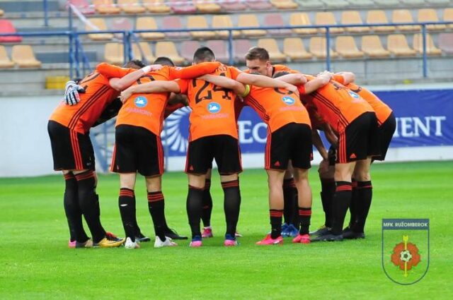 Aj v utorok pôjdeme na futbal