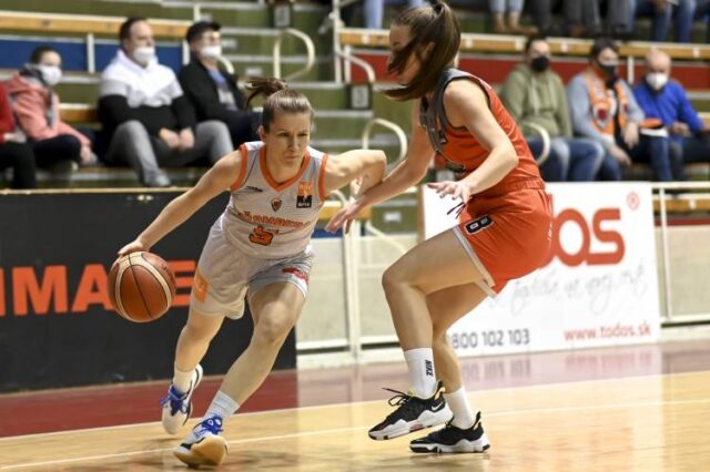 Do finále Slovenského pohára basketbalistiek postúpili Ružomberok a Piešťany