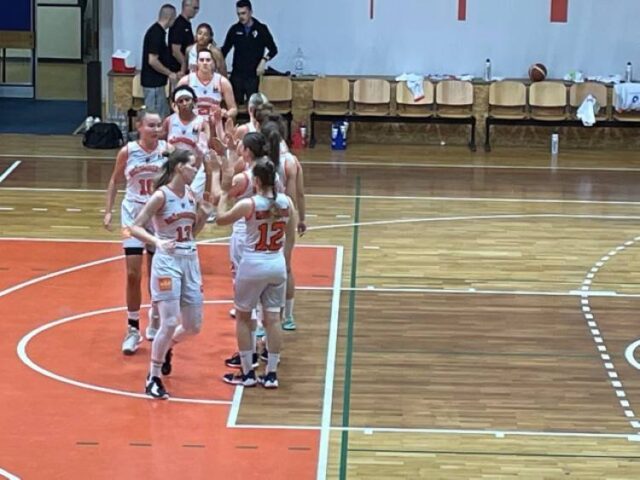 Basketbalistky vyhrali nad Chomutovom 85:56