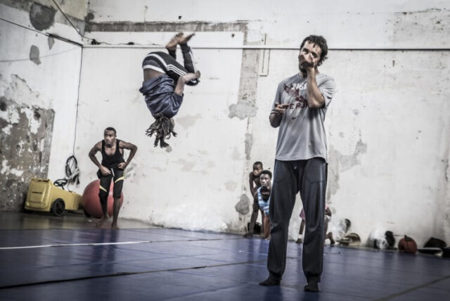 KINO U FULLU: CIRKUS RWANDA