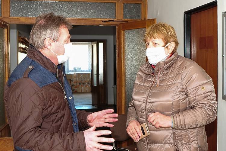 Ružomberčan s pomocou zaklopal aj na faru