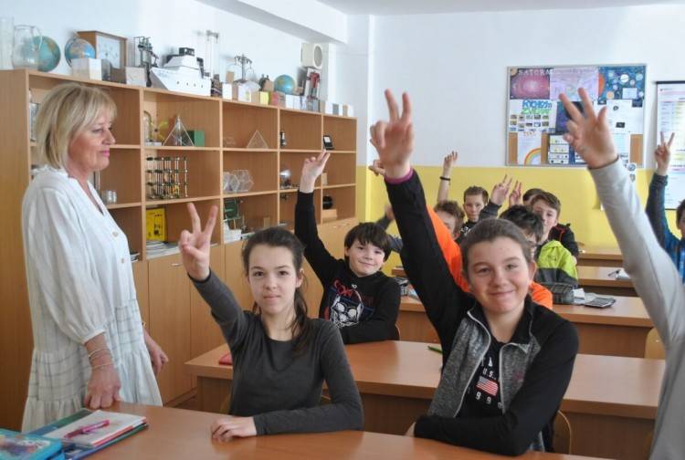 Dotácia na žiakov škôl sa znížila