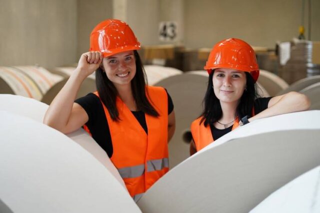 Študenti si môžu vyskúšať prácu v Mondi SCP