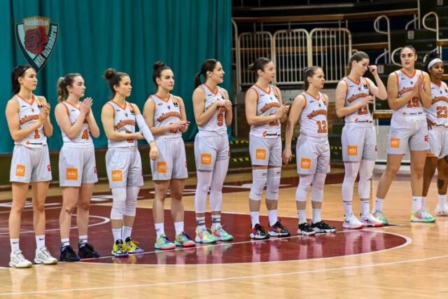 Federálny pohár pod ženskými košmi pozná svoj program