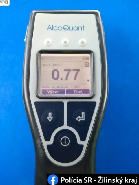 Vodič nafúkal už pred obedom viac ako promile