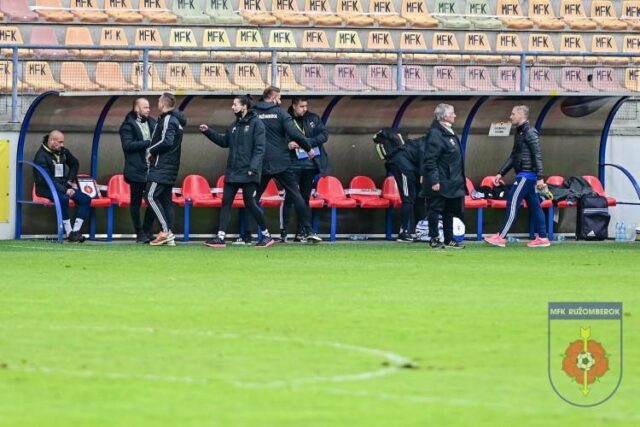 J. Haspra o jarnom zlome i o penaltovej impotencii