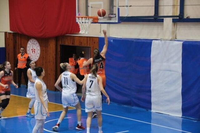 Ružomberčanky prehrali v Antakyi 79:80