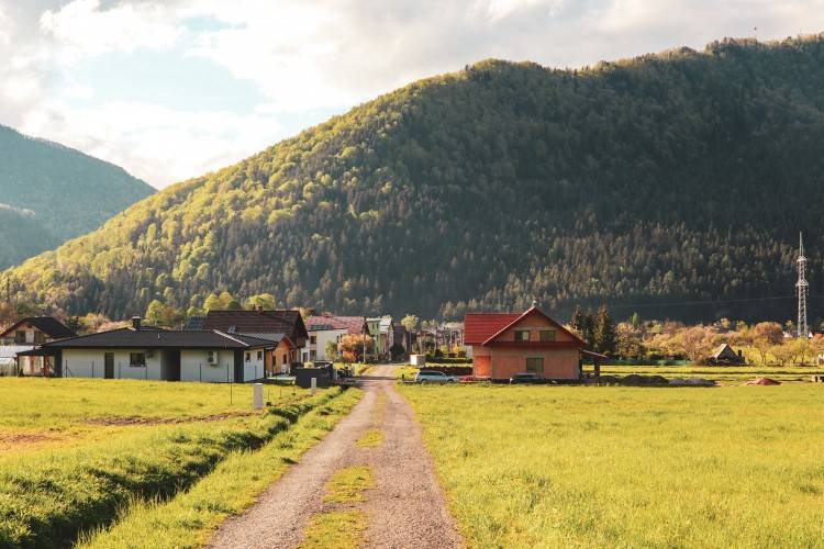 V Hubovej nájdete unikátne sýpky, divadlo aj turistiku