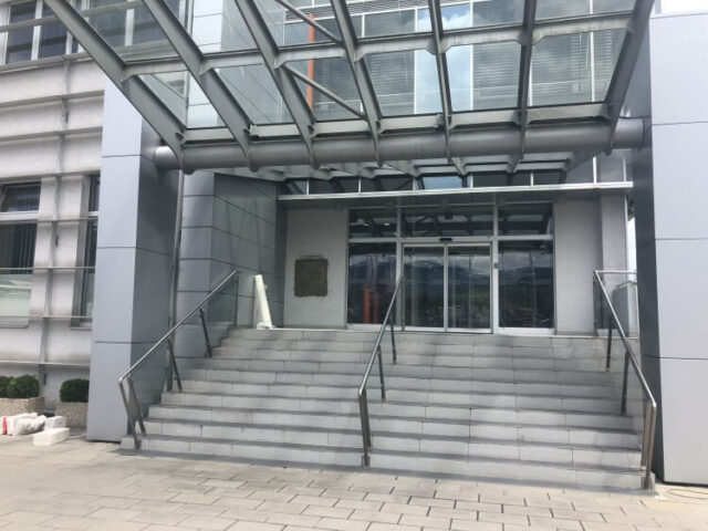 Pred firmou Mondi SCP zrušili bankomat Slovenskej sporiteľne