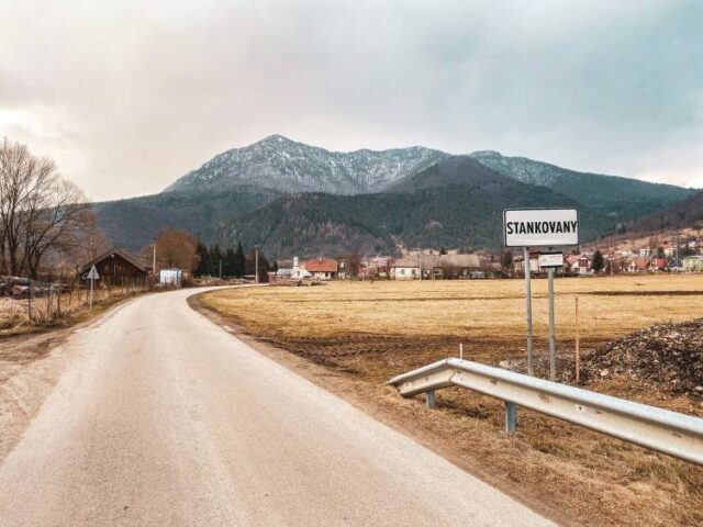 Výstavba zariadenia pre seniorov v Stankovanoch sa oneskorí