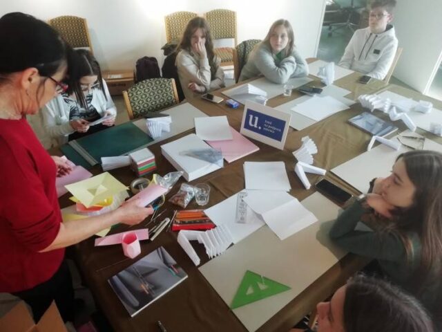 Cyklus PAPIER WORKSHOPOV v Galérii Rozeta