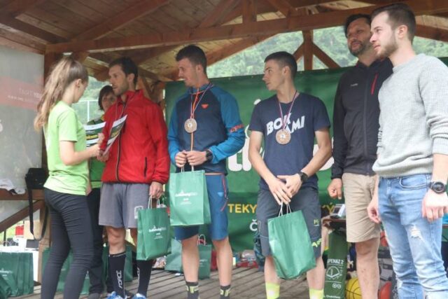 Cyklistické stretko pred Kolibou u dobrého pastiera