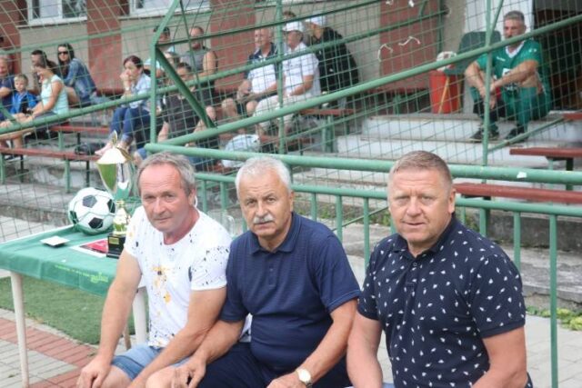 Živió, Stanislav Bomba!