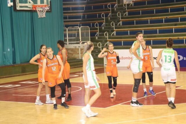 R. Stašová po deviatich týždňoch znovu hrala