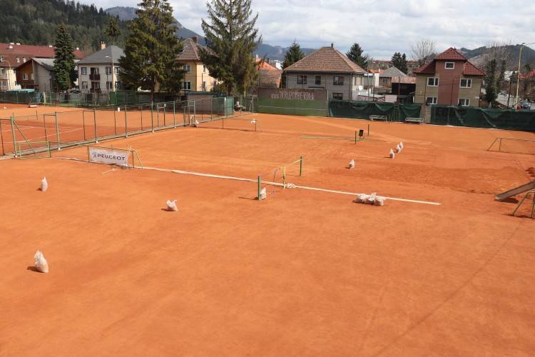 Nastúpia Ružomberčanky na tenisovú extraligu bez tréningu?