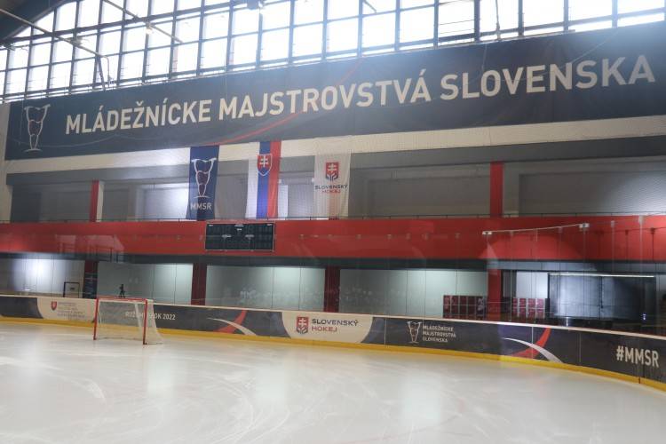 Pokračuje defilé špičkovej hokejovej slovenskej mlade