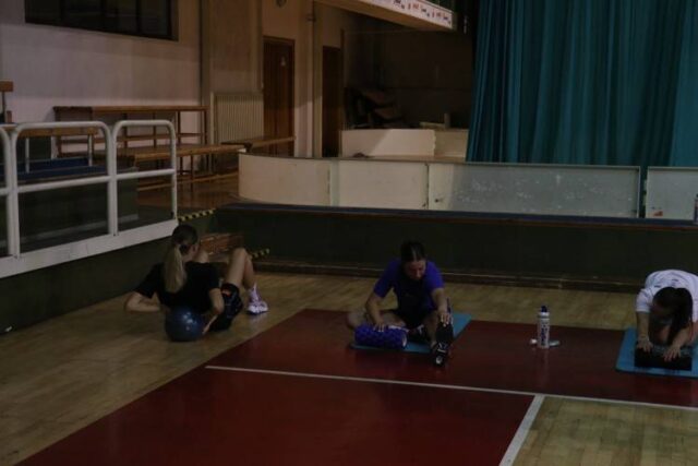 Podkošová Ruža dvakrát proti súperkám z predmestia Budapešti