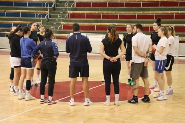 Basketbalová dvadsiatka zarezáva v Koniarni