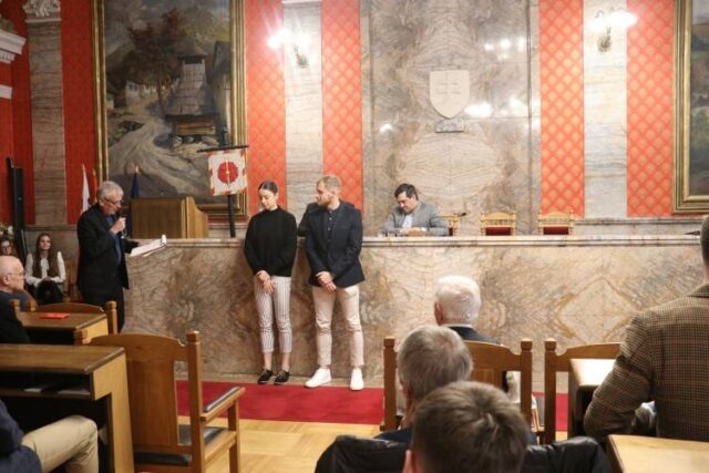 Futbalista L. Fabiš i basketbalistka A. Buknová zažili dve rozdielne polčasy starého roka