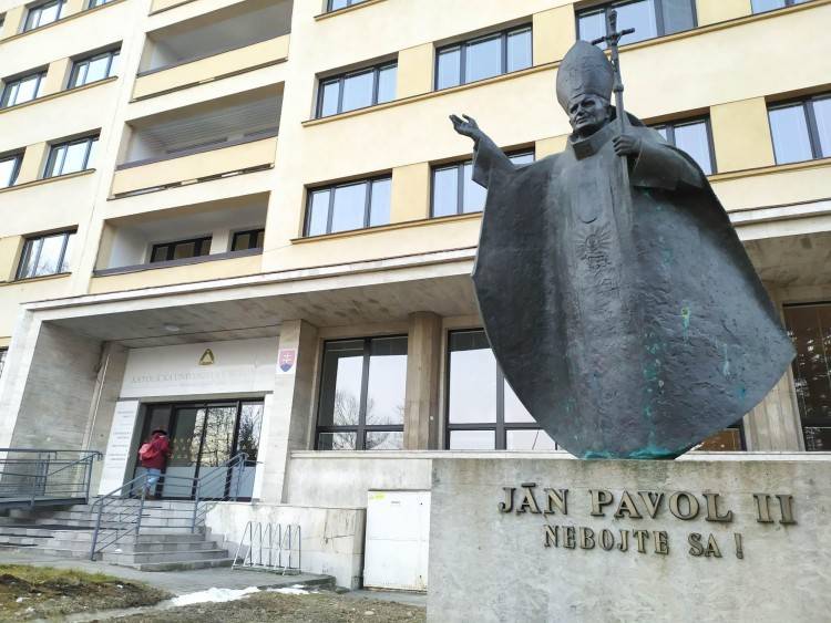 Katolícka univerzita chce aj naďalej rozvíjať študijné programy v pedagogických, sociálnych a zdravotníckych odboroch
