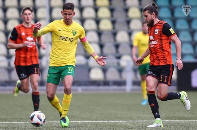 Ruža opäť s Kochanom v strede poľa