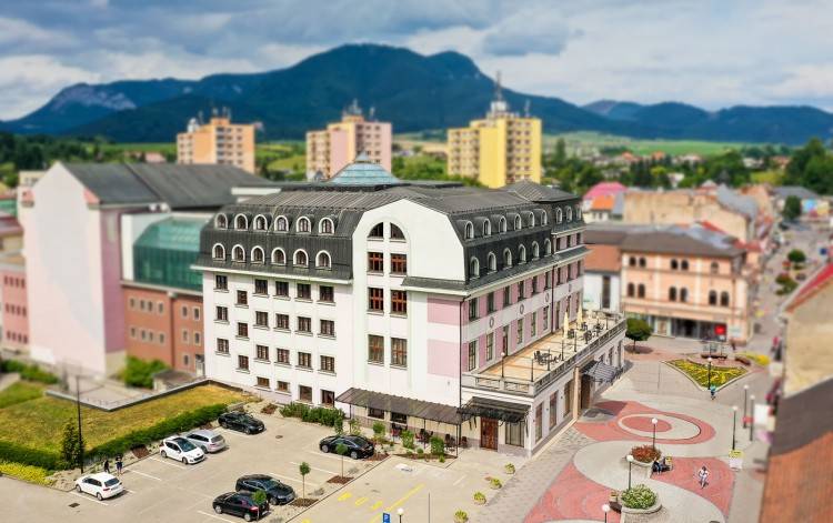 Aby sme vedeli žiť, musíme zarobiť pol milióna eur