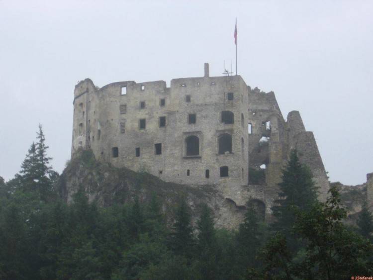 Zaujímavá architektúra a pútavý príbeh z každého storočia. Aj o tom je hrad Likava