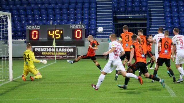 Medzi žrďami bol T. Frühwald