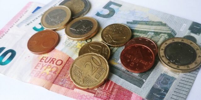 Majitelia nehnuteľností si priplatia
