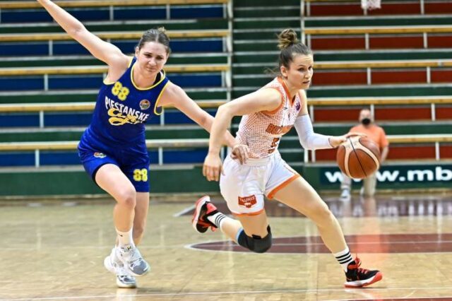 Vo finále Niké extraligy Ruža zostrelila Čajky - 82:70