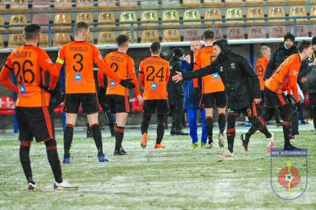 Budúci pondelok (14. júna) sa futbalová Ruža zase zíde na štadióne pod Čebraťom