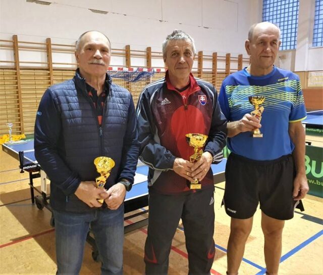 Stolnotenisový sviatok starších pánov