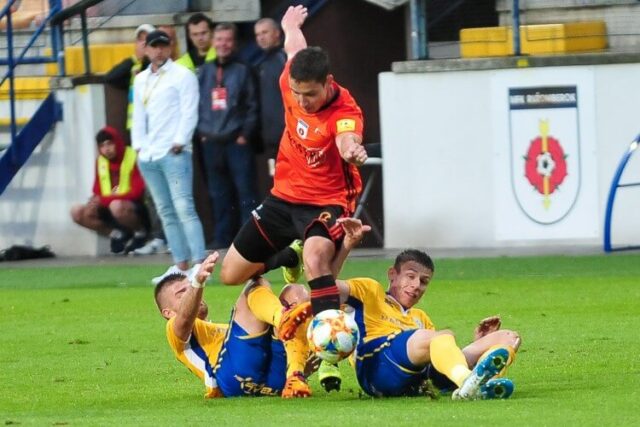 Ruža do Žiaru nad Hronom s túžbou po reparáte