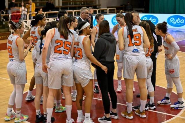 Play-off o majstrovský trón zajtra pokračuje v piešťanskej Diplomat aréne