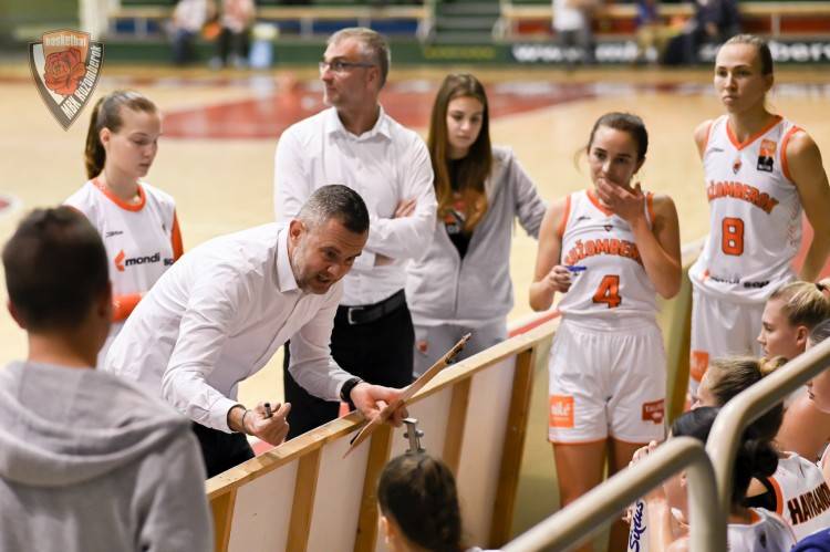 Pod extraligovými košmi: Piešťany - Ružomberok