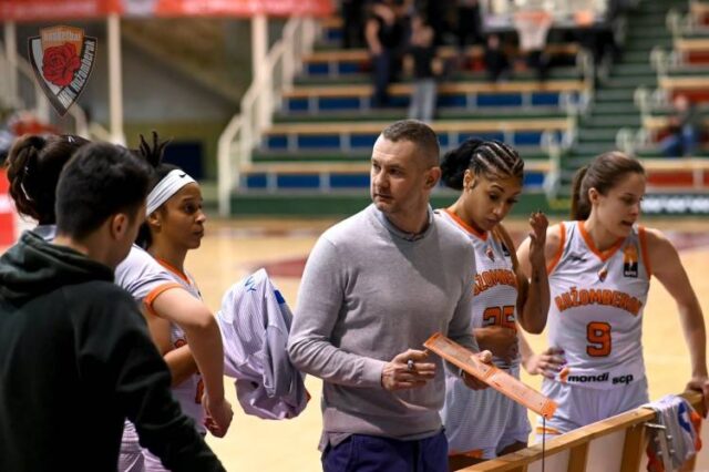 Štartuje vyraďovacia fáza pod ženskými košmi