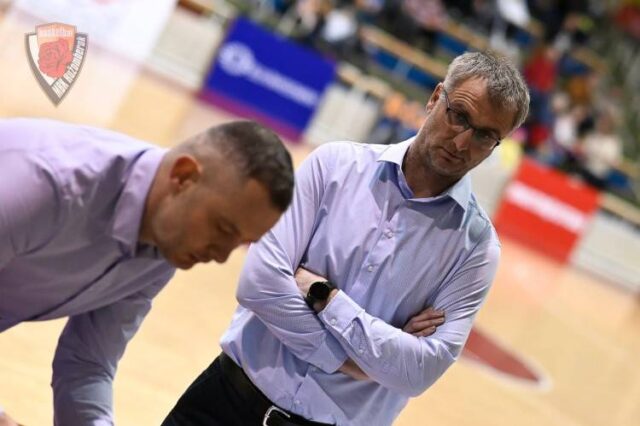 Začína sa finálový film o ženský basketbalový trón