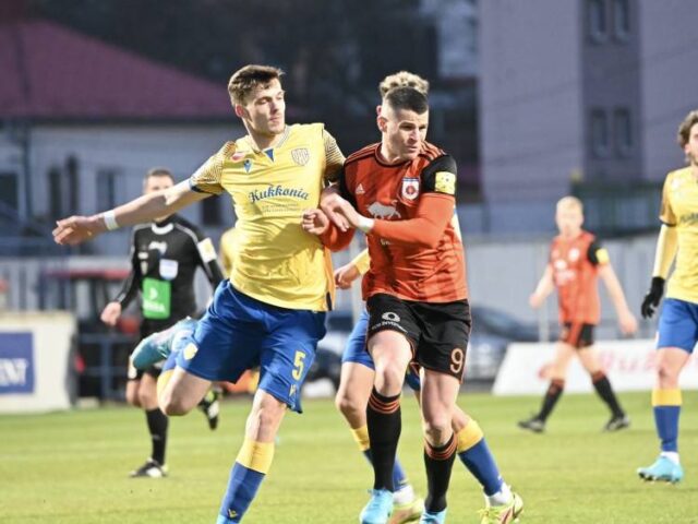 Súboj tretieho a štvrtého tímu Fortuna ligy : Ružomberok - Dunajská Streda 4:1 (!)