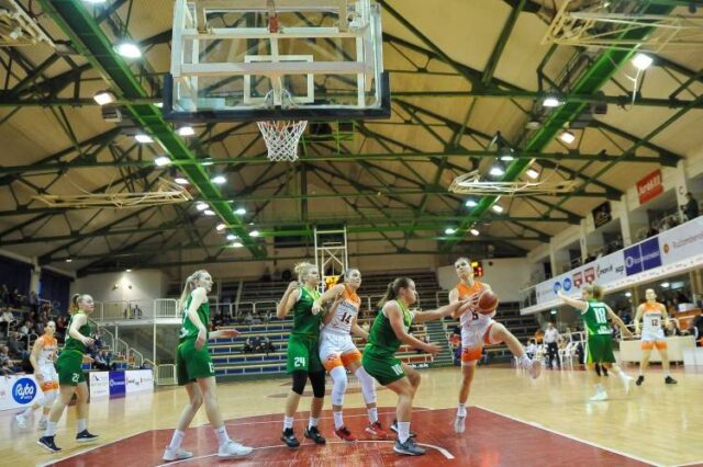 Ružomberok do polčasu mal Šamorín na lopate - 51:12