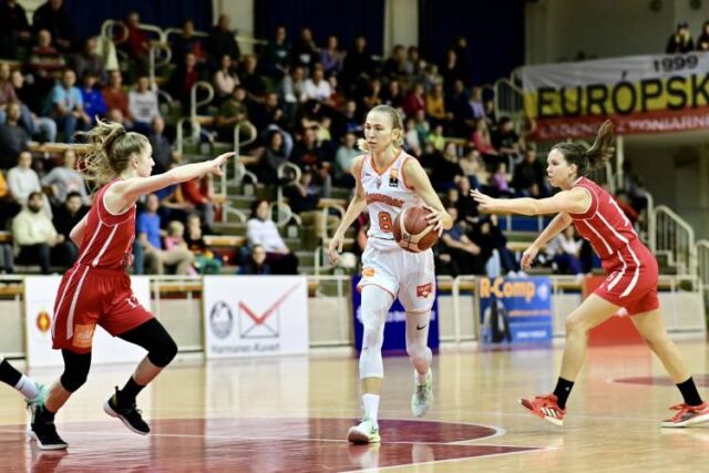 V Koniarni takmer padla stovka: Ružomberok BK ŠK UMB 94:30