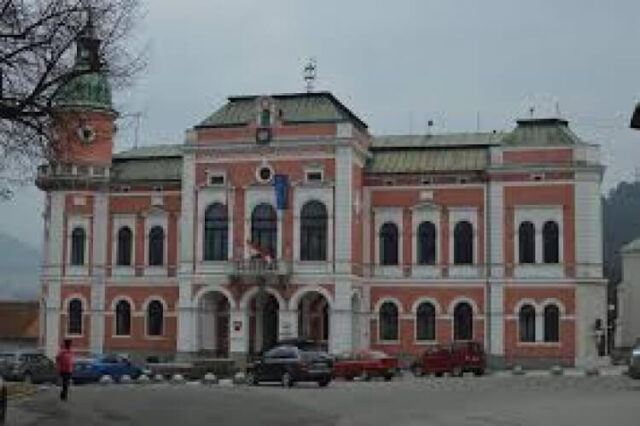 V Ružomberku obsadzujú dve pracovné miesta: Mesto hľadá pracovníka do rómskej hliadky a mestského policajta