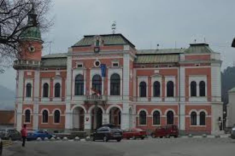 V Ružomberku obsadzujú dve pracovné miesta: Mesto hľadá pracovníka do rómskej hliadky a mestského policajta