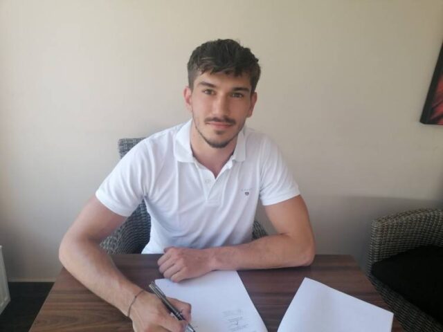 Ružomberok angažoval ďalšieho futbalistu spod Zobora - S. Šefčíka